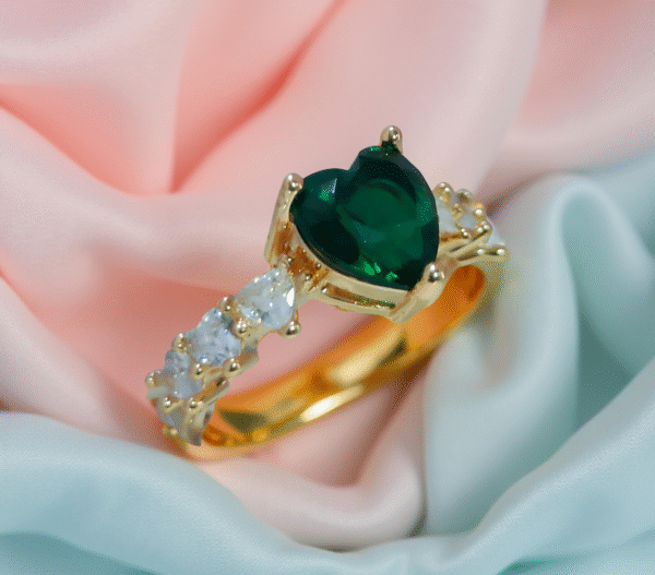 Green Heart-Shaped CZ Side Stones Ring