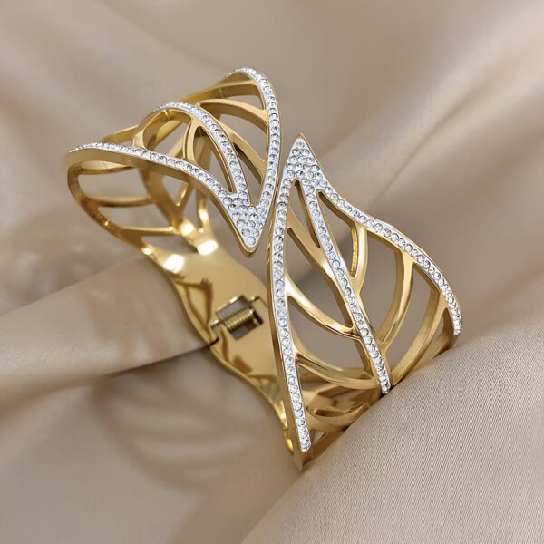 Broad Cross Leaf with Zircon Bracelet - Image 6