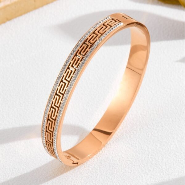 Rose Gold Hollow Star Great Wall Pattern Zircon Bracelet