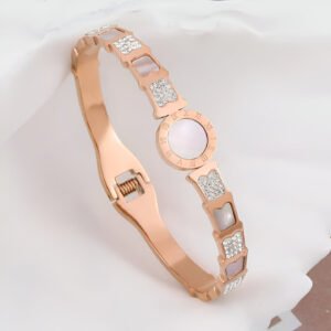 Snake Splicing Crystal with Shell Inlaid Bracelet