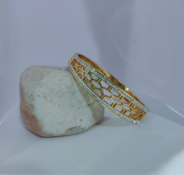 Zircon Oval Bracelet - Image 3