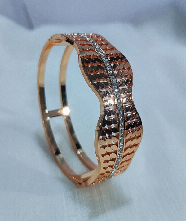 Wavy-Cut Bracelet Gold/Rose Gold - Image 11