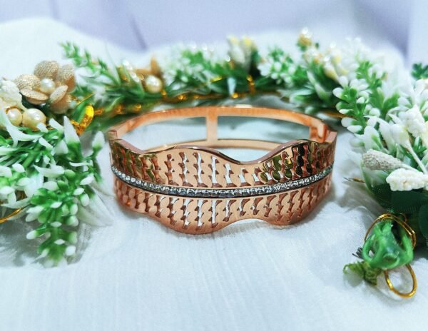 Wavy-Cut Bracelet Gold/Rose Gold - Image 7