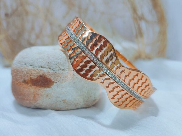 Wavy-Cut Bracelet Gold/Rose Gold - Image 13