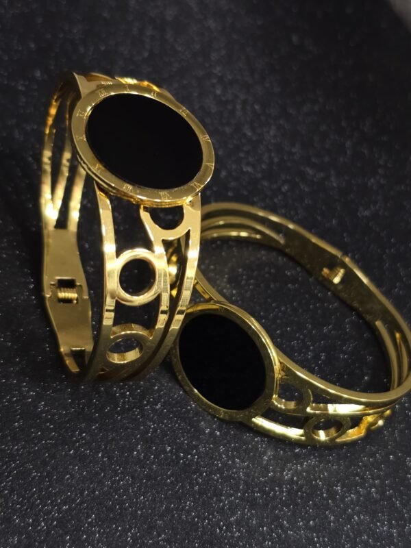 Roman Dial Design Bracelet - Image 7