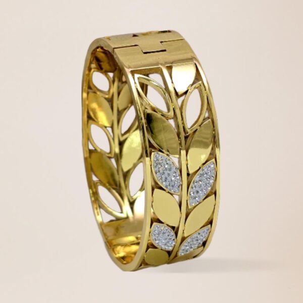 Leaf Design Bracelet - Image 3
