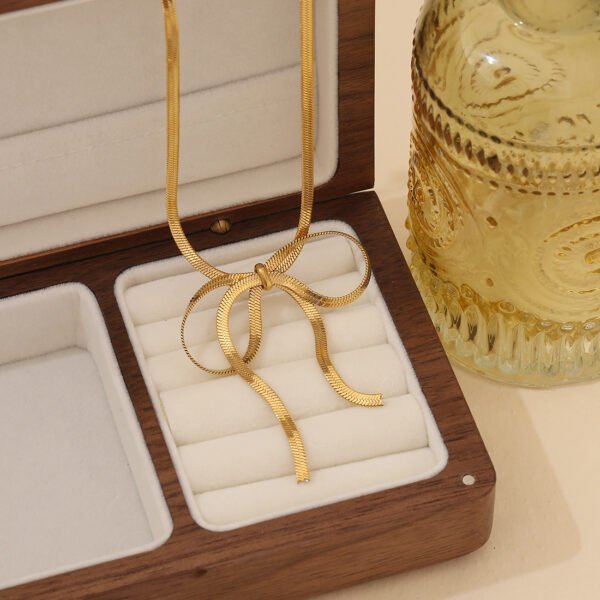 Bow Knot Necklace - Image 5