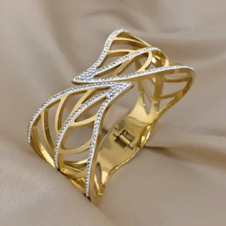 Broad Cross Leaf with Zircon Bracelet