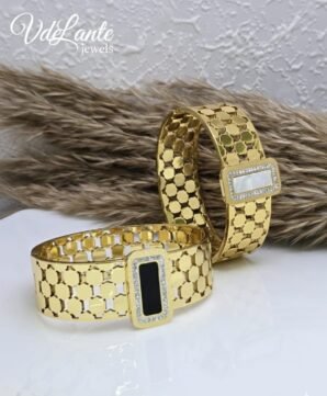 Black Dia Zircon Black | White